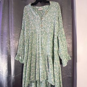XL green dress/ buttons in front